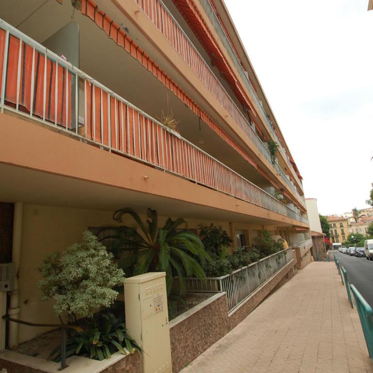 Spacieux 2P climatisé centre-ville Menton avec grande terrasse, proche plages et commerces - FR-1-196-351 - Apartment - 12