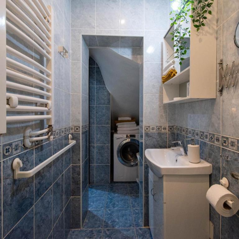 Spacious duplex for up to 6ppl with free parking NEW - Apartman sa 2 Spavaće Sobe - 11