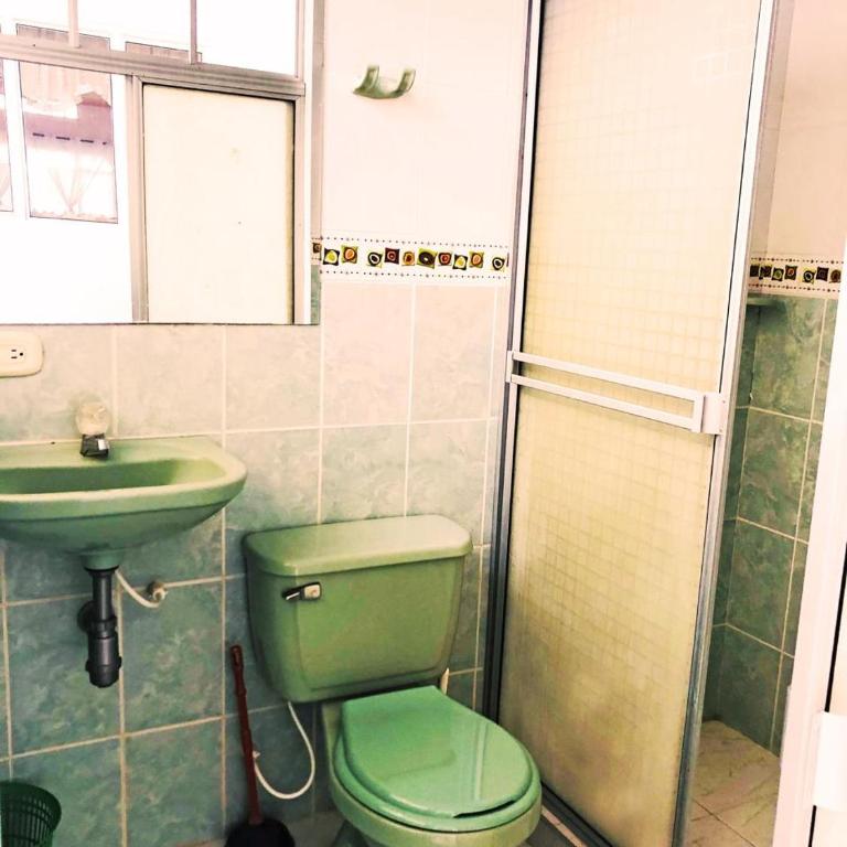 Girardot espectacular casa entera con piscina - Casa con 1 dormitorio - 3