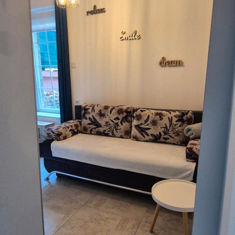 Studio apartment Old Post Office with free parking - Apartman sa 1 Spavaćom Sobom - 6