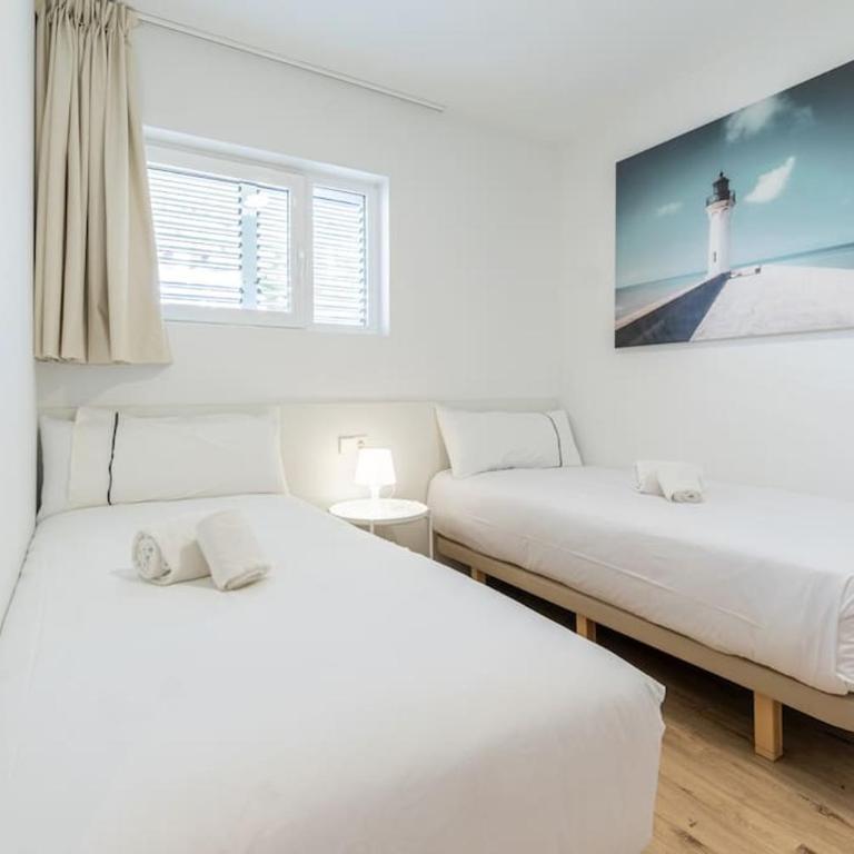 NC Apartments Almadrava 4 personas - Two-Bedroom Apartment - 4