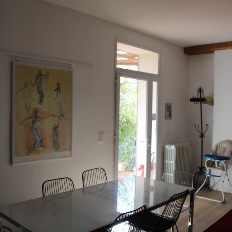 Maison chaleureuse avec grande terrasse - Casa con 3 Camere da Letto - 4