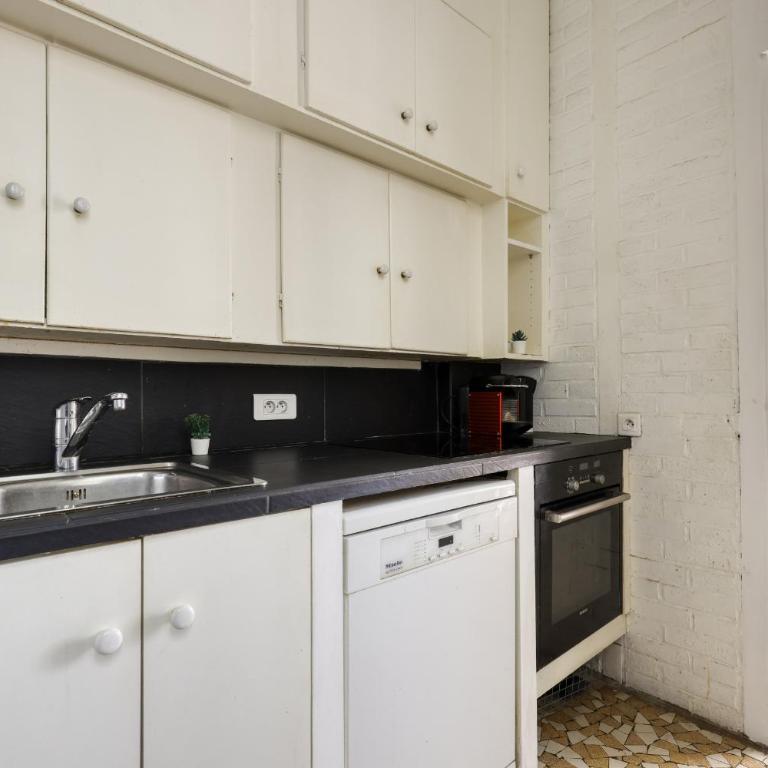 Perfect T2 at the foot of the Eiffel Tower-Paris 7 - Appartement - Rez-de-Chaussée - 10