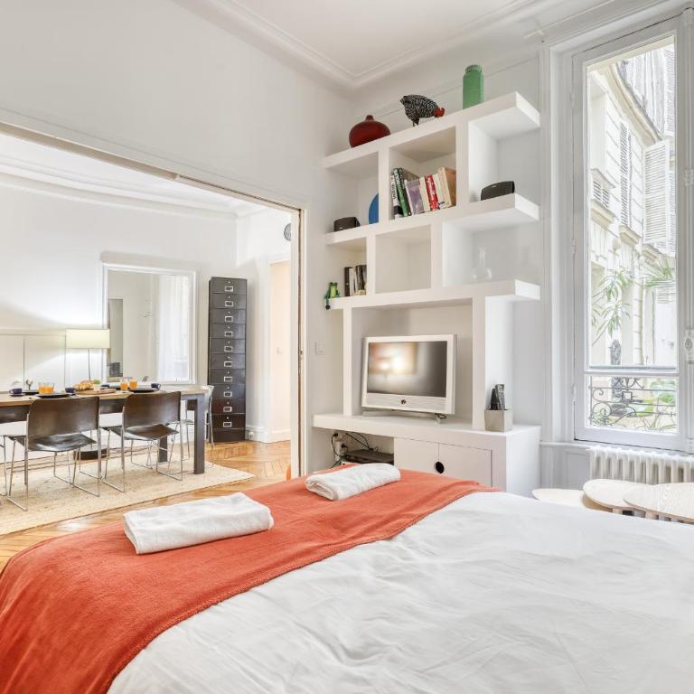 Perfect T2 at the foot of the Eiffel Tower-Paris 7 - Appartement - Rez-de-Chaussée - 3