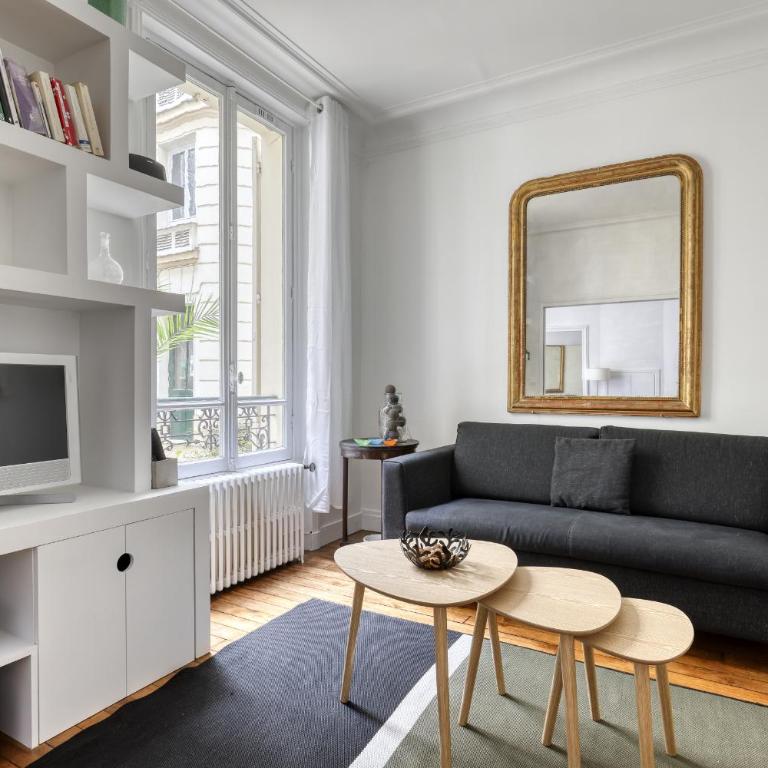 Perfect T2 at the foot of the Eiffel Tower-Paris 7 - Appartement - Rez-de-Chaussée - 2