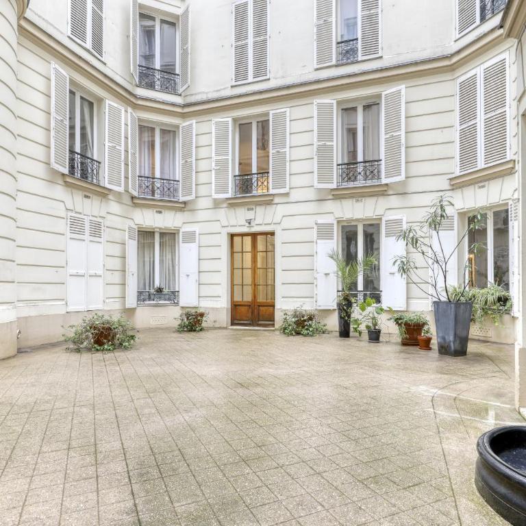 Perfect T2 at the foot of the Eiffel Tower-Paris 7 - Appartement - Rez-de-Chaussée - 14
