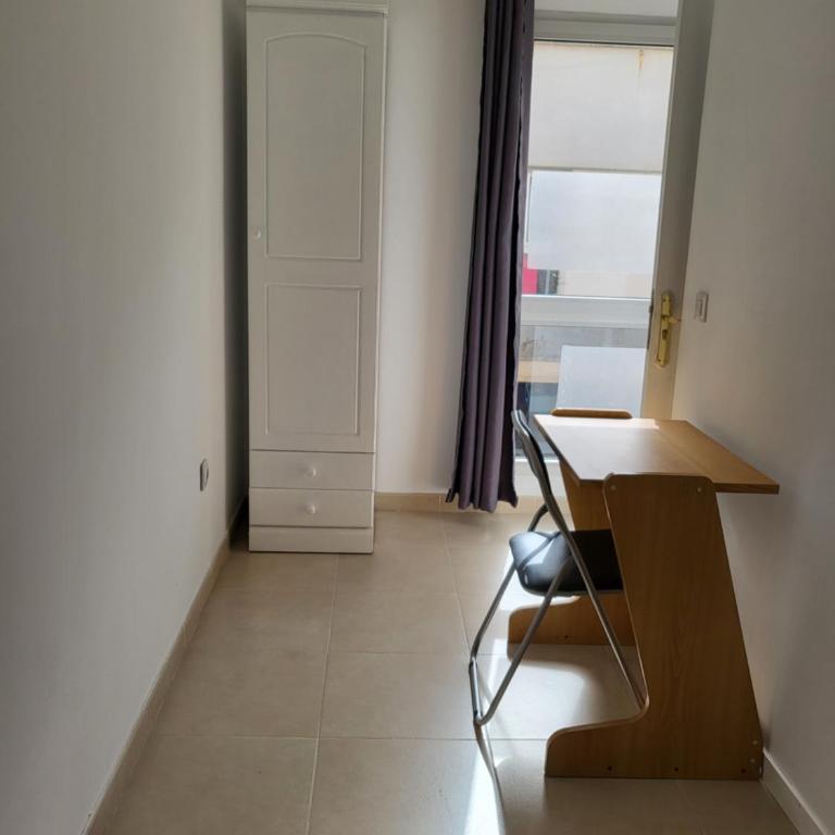 Nice rooms in a shared apartment in the centre of Corralejo Habitaciones en piso compartido - Habitación Individual - 1