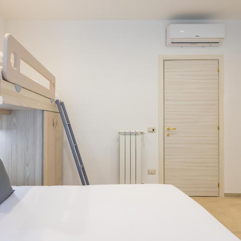 Montesanto View Rooms by Wonderful Italy - Camera Tripla con Balcone - 6