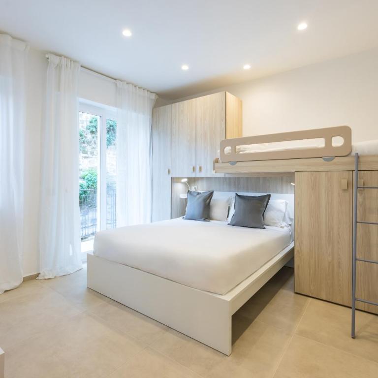 Montesanto View Rooms by Wonderful Italy - Camera Tripla con Balcone - 7