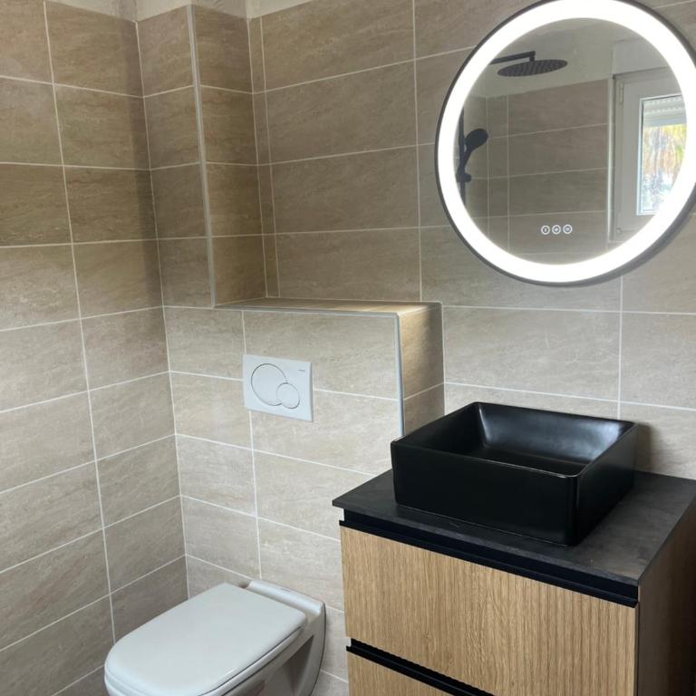 Grain de sable, classé 3 étoiles , les pieds dans l'eau - Three-Bedroom Apartment - 14