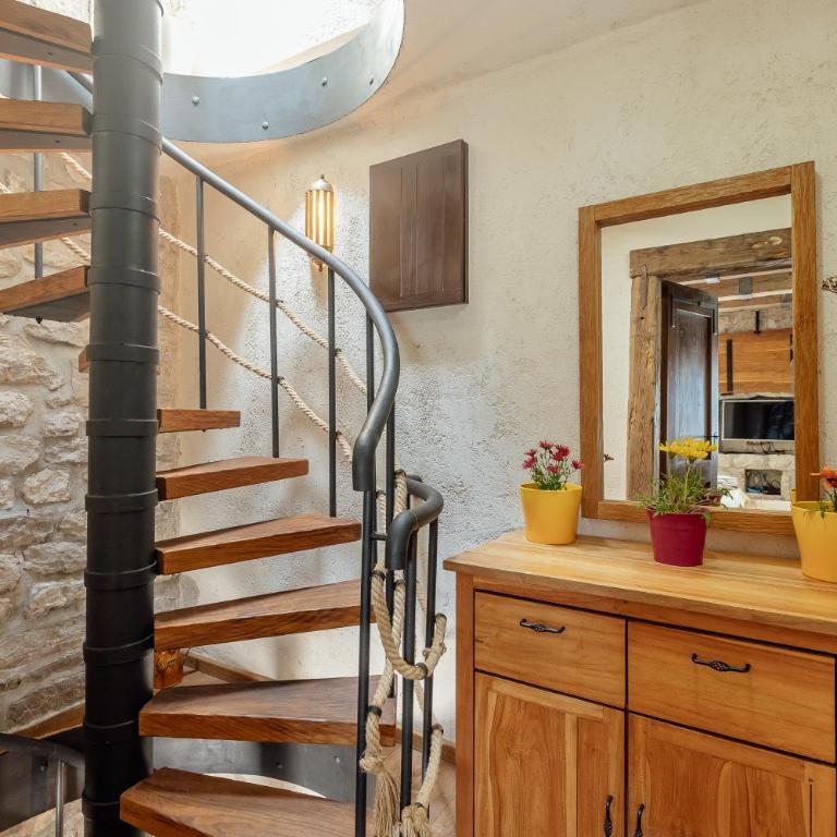 Beachfront Orahovac - Three-Bedroom Villa - 16