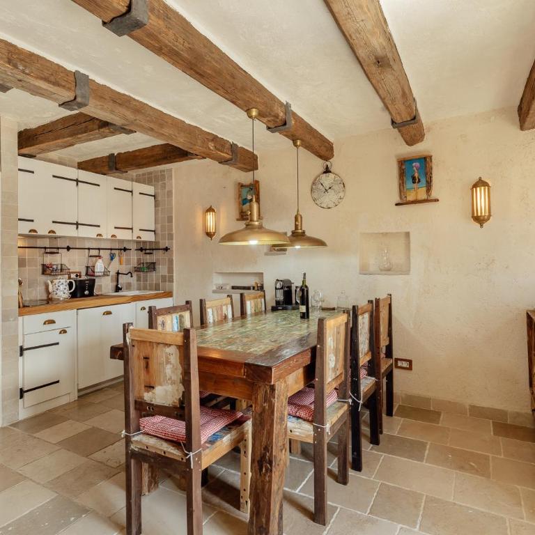 Beachfront Orahovac - Three-Bedroom Villa - 12
