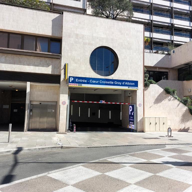 Gray d'Albion - Cannes Rue d'Antibes - 2 Minutes walk from Beach, Palais des Festivals, Boulevard de la Croisette - Free Parking - Estudio Superior - 14