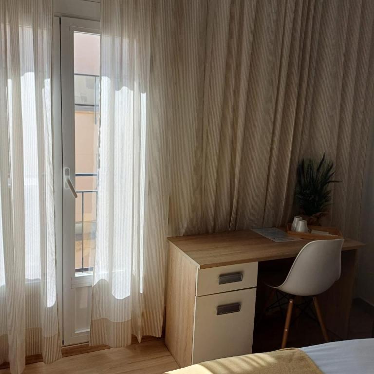 Ventura Premium - Deluxe Double Room with Balcony - 8