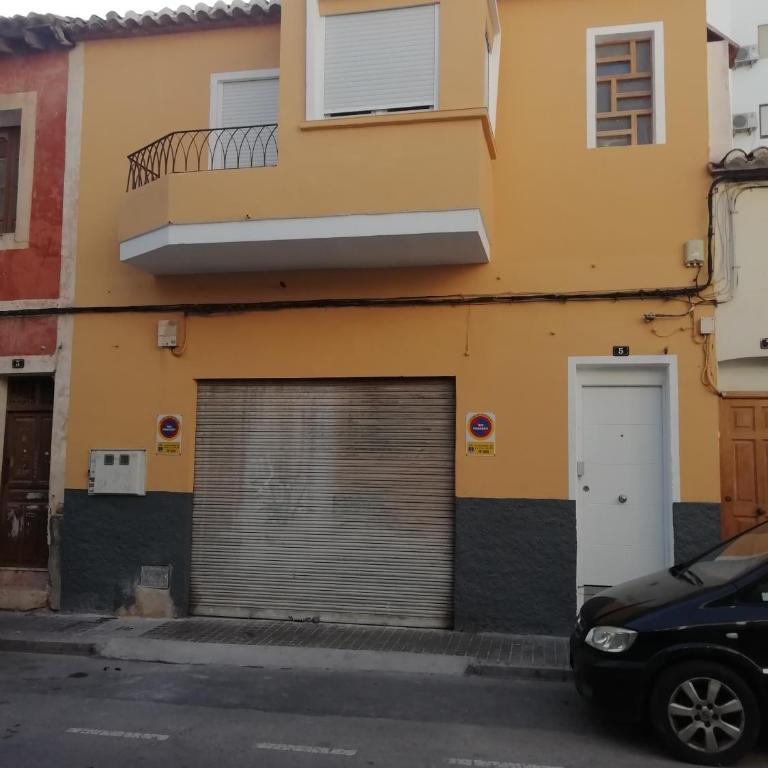 casa de tres habitaciones con parking bajo la casa - Casa de 3 dormitorios - 3