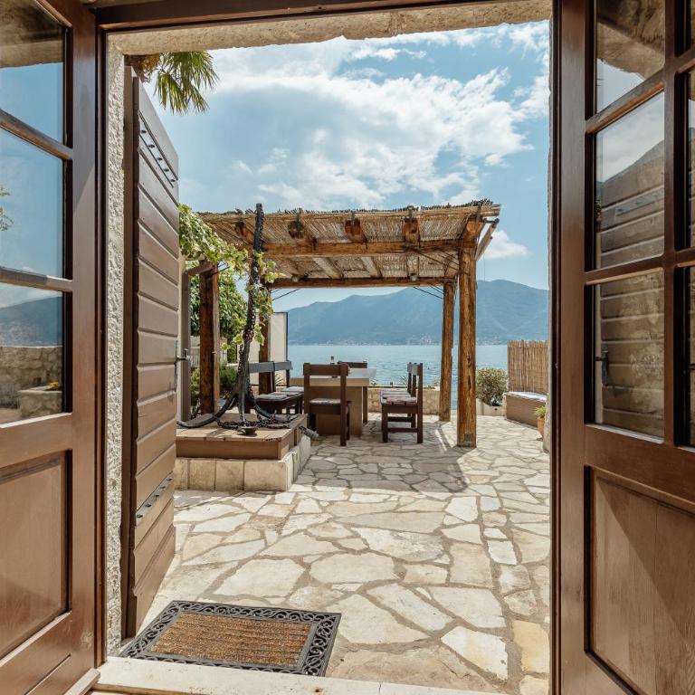 Beachfront Orahovac - Three-Bedroom Villa - 6