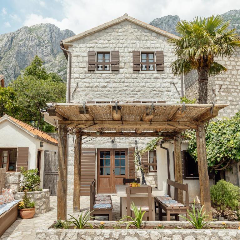 Beachfront Orahovac - Three-Bedroom Villa - 4