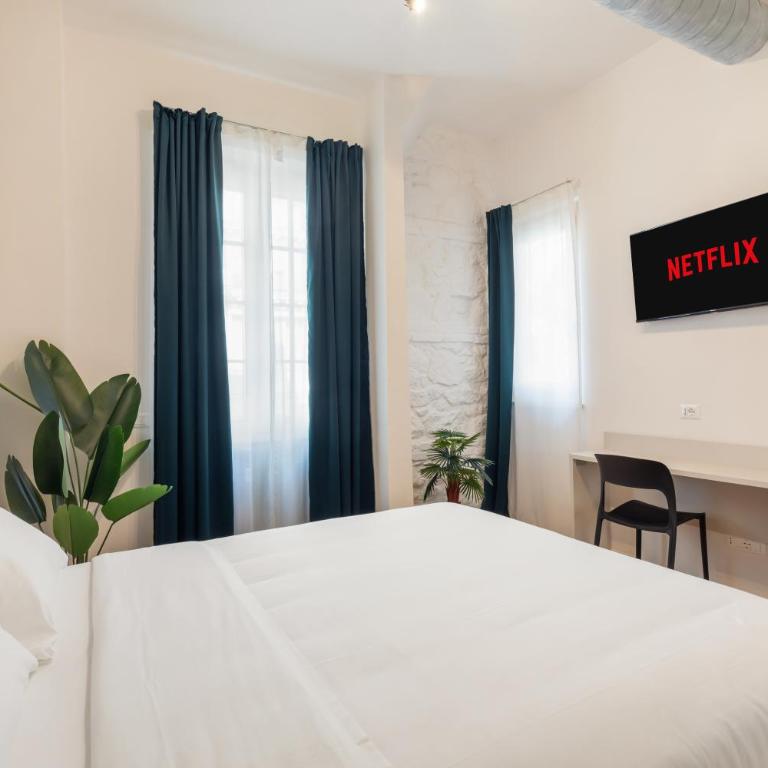 Adelante Apartment - One-Bedroom Apartment - 6