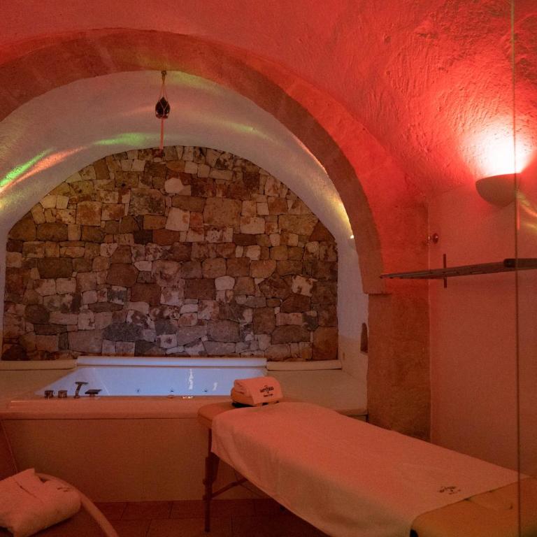 Loft 900 - Home & SPA - A Timeless Luxury in Monopoli - One-Bedroom Apartment - 60