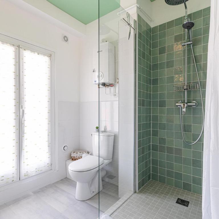 Extraordinary View on Port and Castle Hill - 1 Bdr & Parking - Appartement - 35