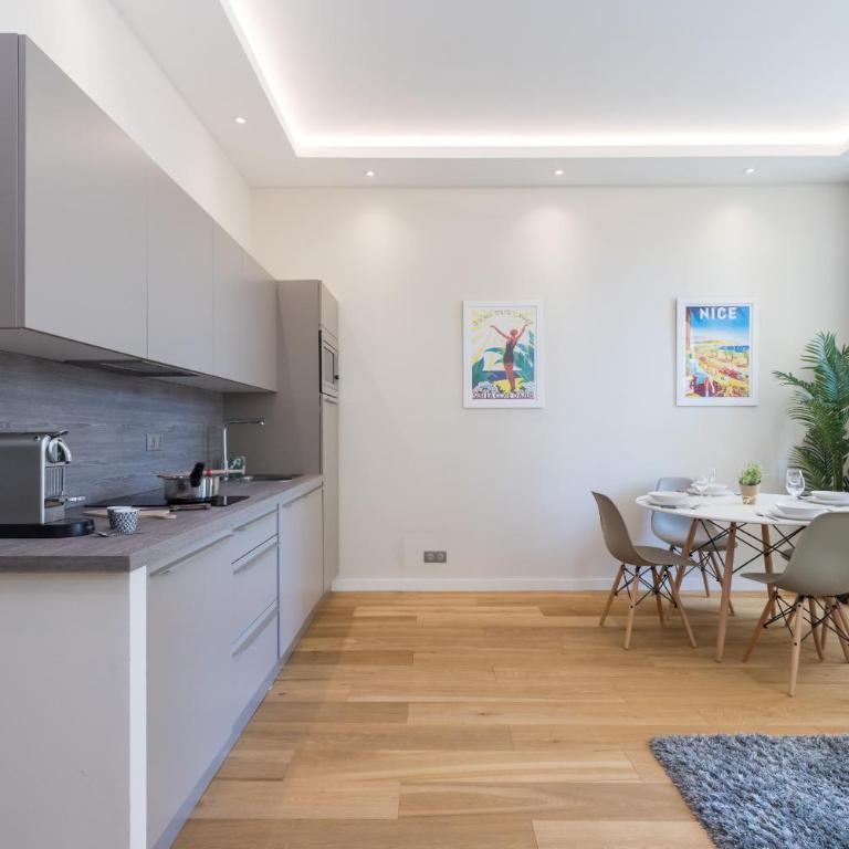 Brand New 1 Bdr Place du Pin - Appartement - 13