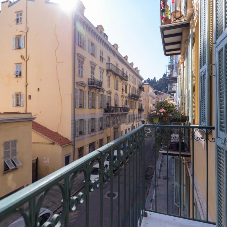 Brand New 1 Bdr Place du Pin - Appartement - 25