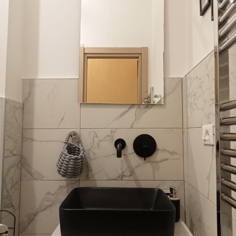 Fenix Rooms - Camera Matrimoniale con Bagno Privato Esterno - 6