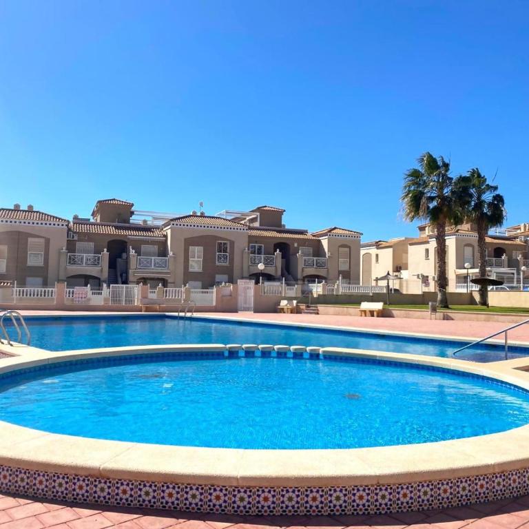 Precioso duplex en Torrevieja - Two-Bedroom Apartment - 21