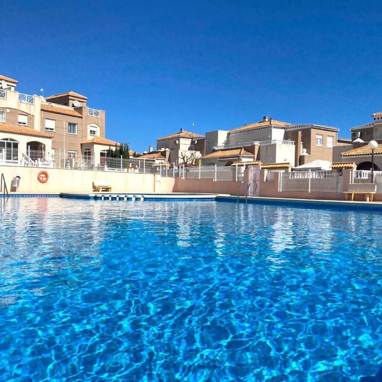 Precioso duplex en Torrevieja - Two-Bedroom Apartment - 24