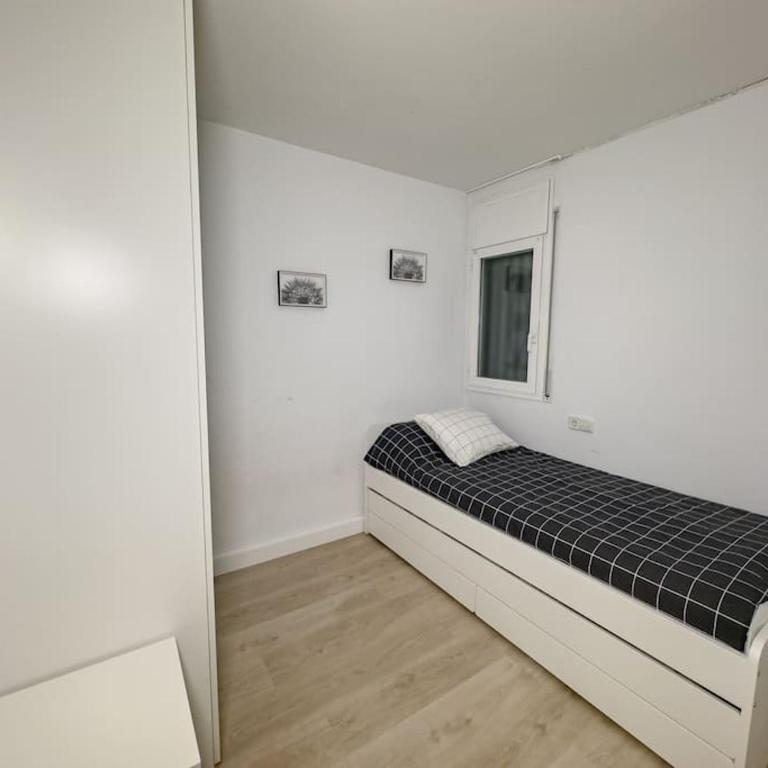 Apartamento Marina Roses - Two-Bedroom Apartment - 8