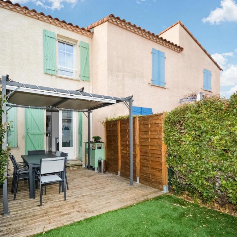 Cozy Home In Aigues-Mortes With Wifi - Maison de Vacances 2 Chambres - 2