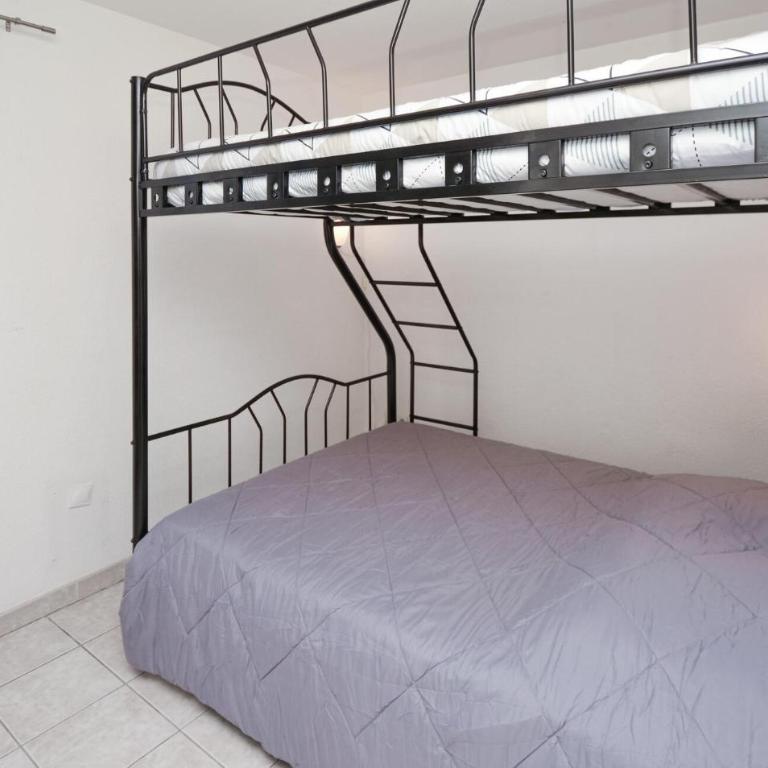 Cozy Home In Aigues-Mortes With Wifi - Maison de Vacances 2 Chambres - 16