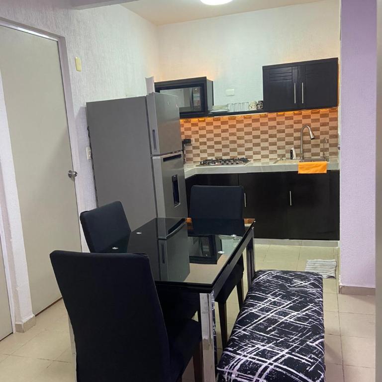 Depa con alberca en privada - Family Two-Bedroom Apartment with View - 14