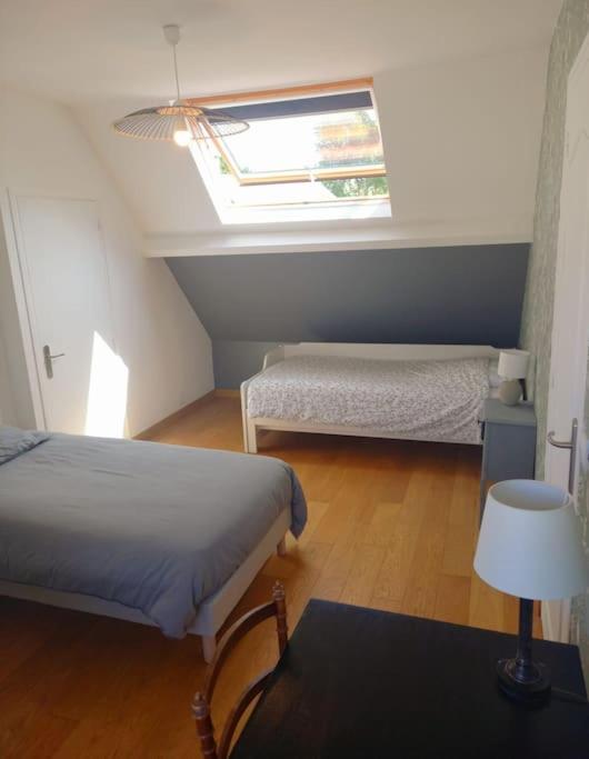 Maison 10 personnes à 10 minutes à pieds de la plage - Casa de 5 dormitorios - 23