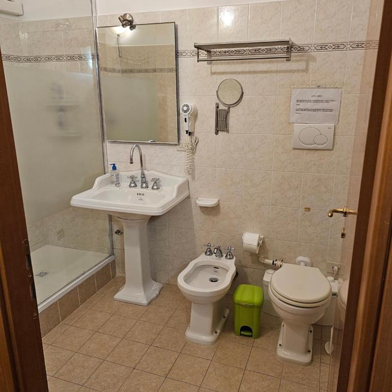 Aida Trevi Fountain Rome - Two-Bedroom Apartment - 12