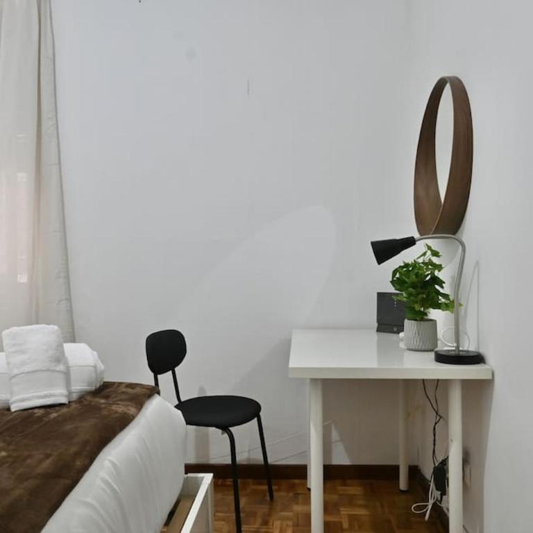 For You Rentals Encantador Apartamento TEMPORAL Madrid Centro VEL132 - Apartamento de 3 dormitorios - 3
