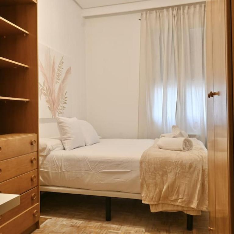 For You Rentals Encantador Apartamento TEMPORAL Madrid Centro VEL132 - Apartamento de 3 dormitorios - 24