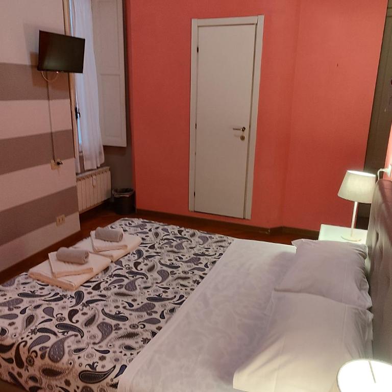 Albergo Locanda Alambra - Camera Matrimoniale con Bagno Privato - 4