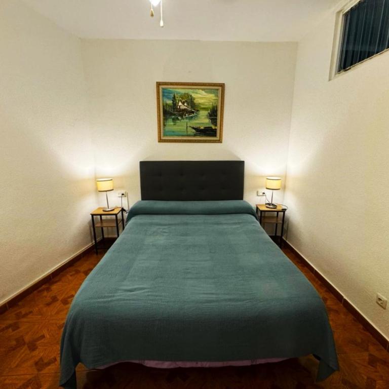 Habitaciones Figueroa - Double Room with Shared Bathroom - 8
