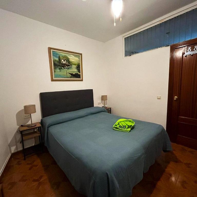 Habitaciones Figueroa - Double Room with Shared Bathroom - 10