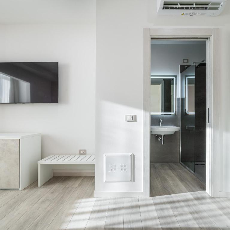 Mare Nostrum - Deluxe Double Room - 12