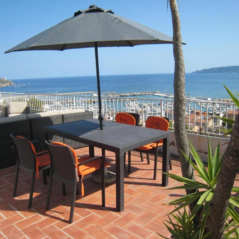 Catala 40 - Apartamento con Parking y Vista en L'Estartit - ES-323-73 - Apartment - 1