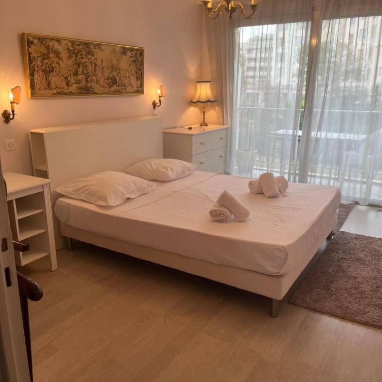 Juan les pins centre Le France grand 3P vue mer - Appartamento con 2 Camere da Letto - 8