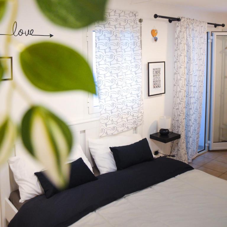 MANZONI 10 APARTAMENT - Standard Apartment - 7