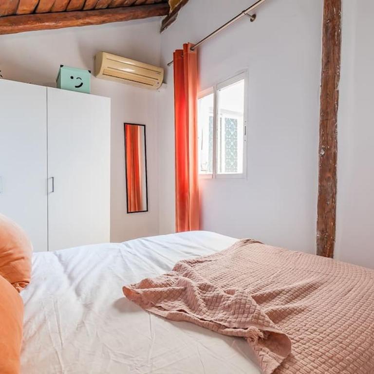 Maravilloso estudio en Chamberi. Metro Quevedo - One-Bedroom Apartment - 3
