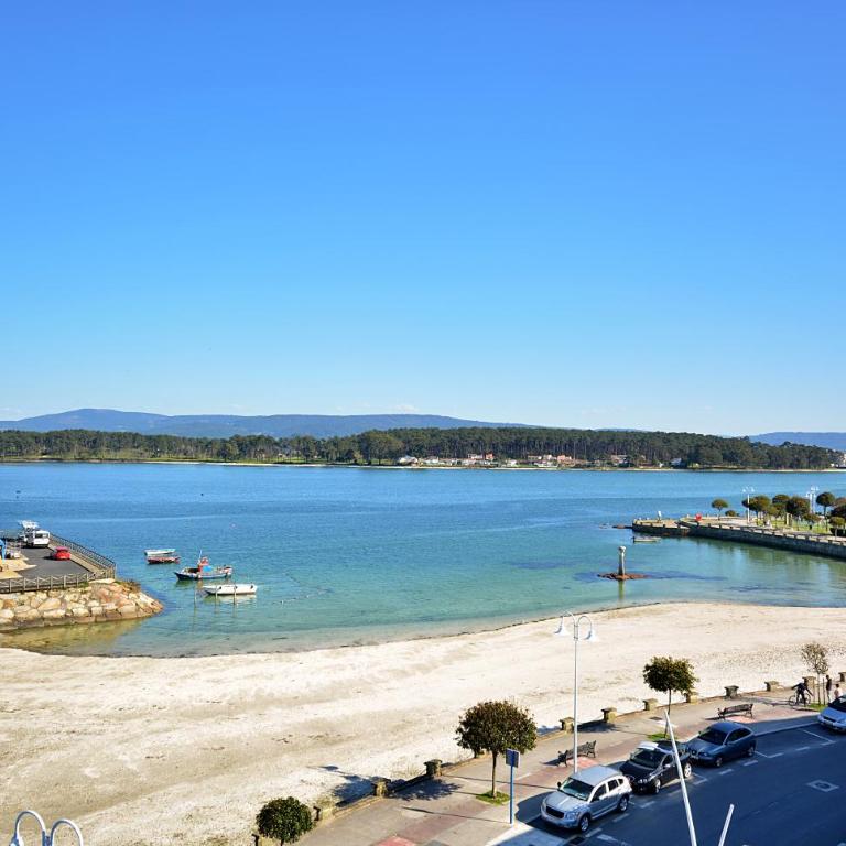 Apartamento con terraza frente al mar en O Grove - One-Bedroom Apartment - 1