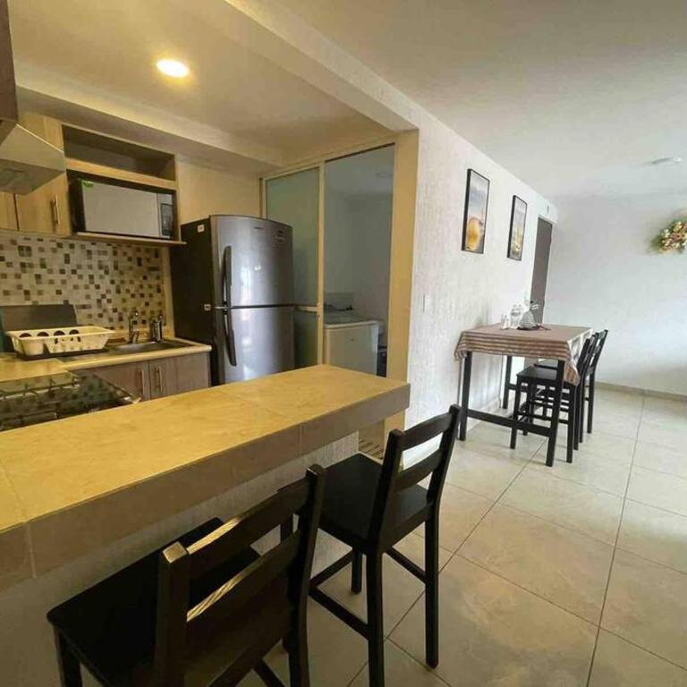 Departamento a 5 min. del Aeropuerto CDMX. - Apartamento de 2 dormitorios - 10
