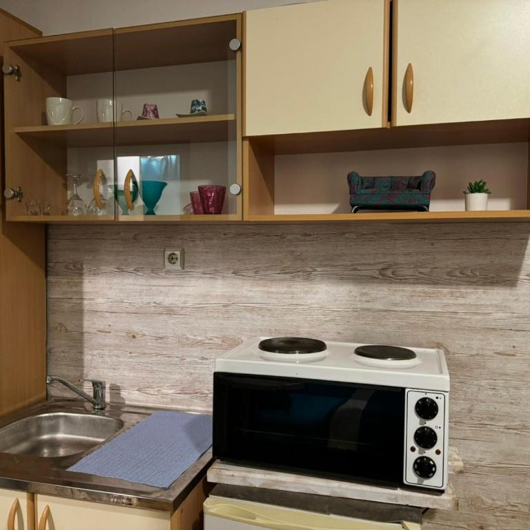 Gaga's Escape - Studio Apartment with Sea View - 8