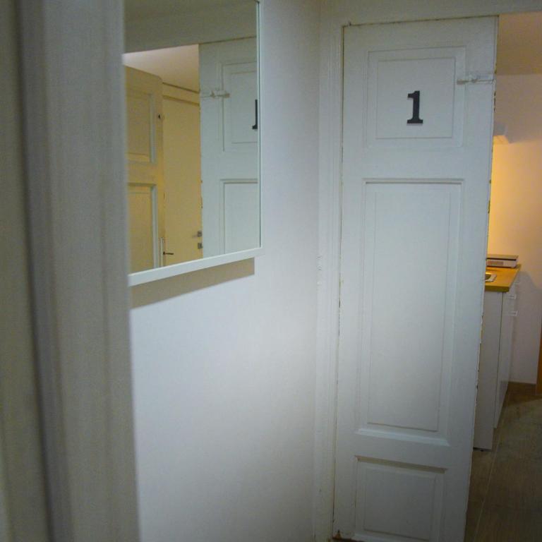 MANZONI 10 APARTAMENT - One-Bedroom Apartment - 2
