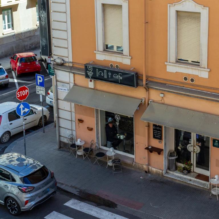 Ginett's House - Deluxe Room (2 Adults + 1 Child) - 9